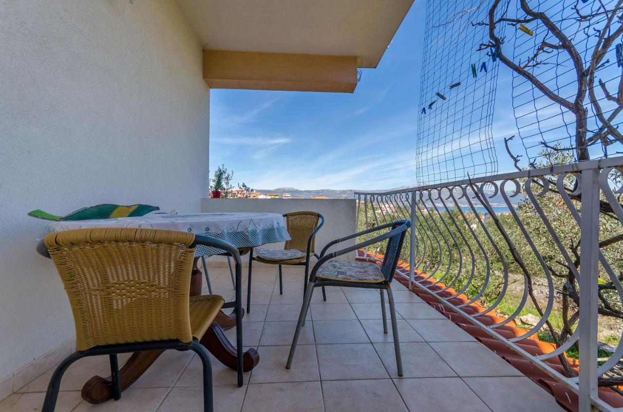 Apartments Stara Maslina Слатине Екстер'єр фото