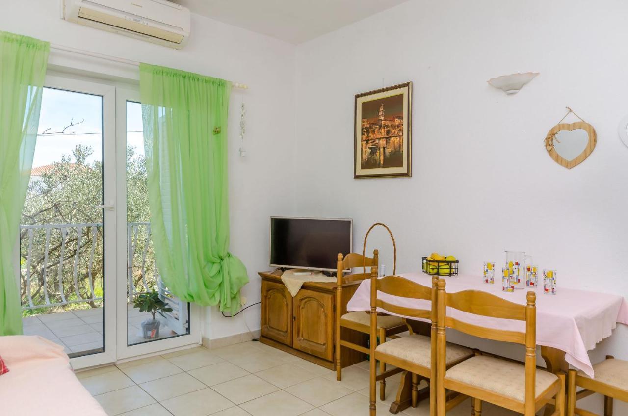 Apartments Stara Maslina Слатине Екстер'єр фото