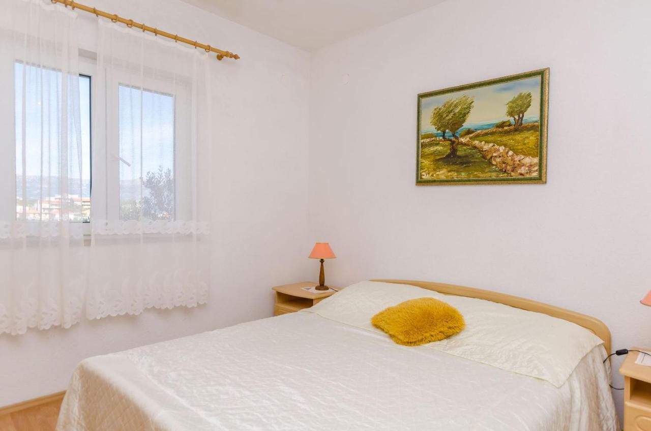 Apartments Stara Maslina Слатине Екстер'єр фото