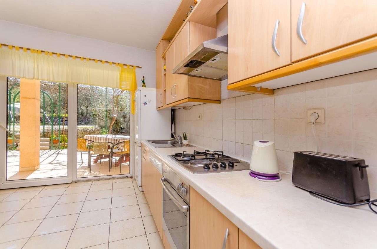 Apartments Stara Maslina Слатине Екстер'єр фото