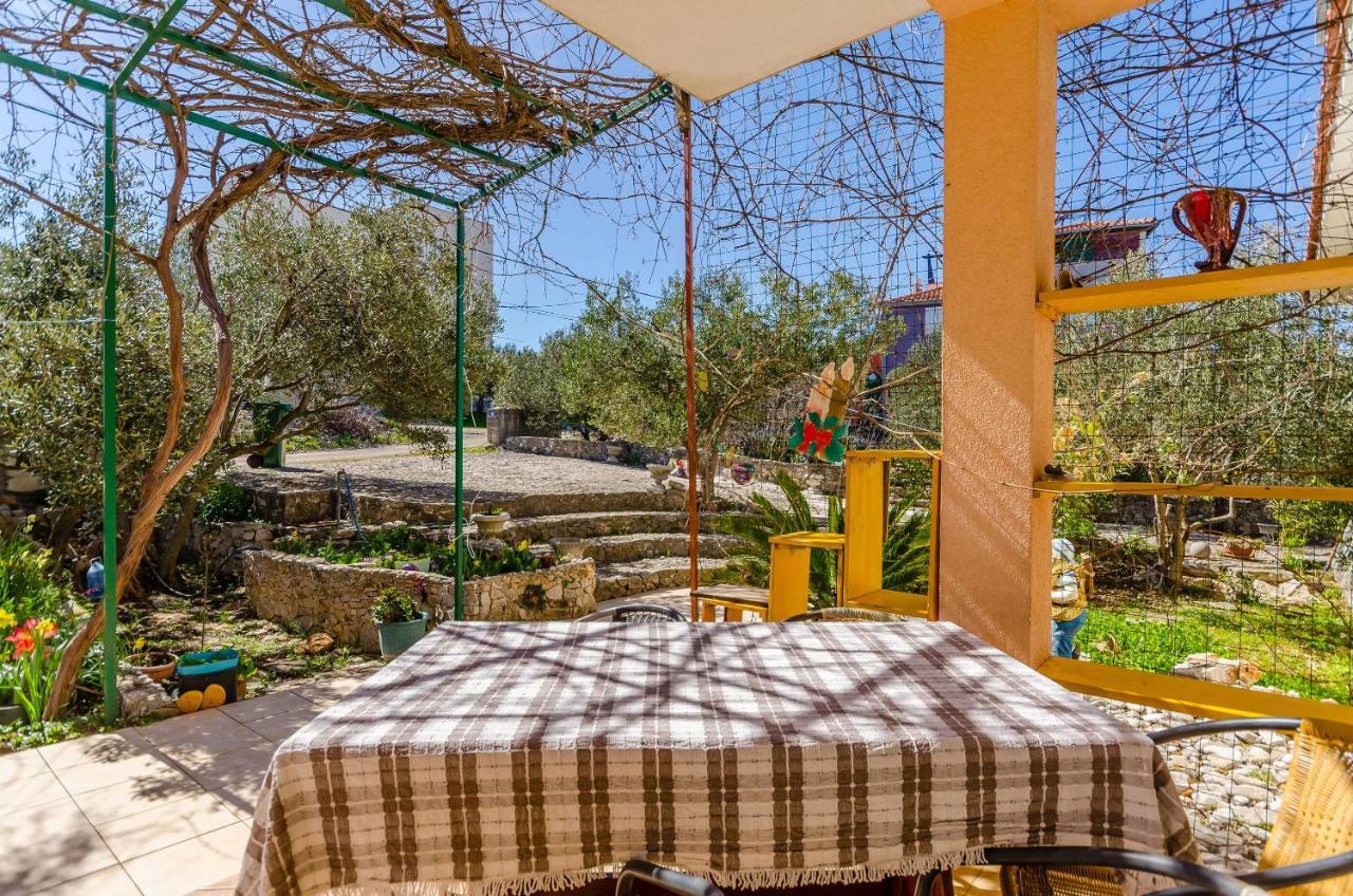 Apartments Stara Maslina Слатине Екстер'єр фото