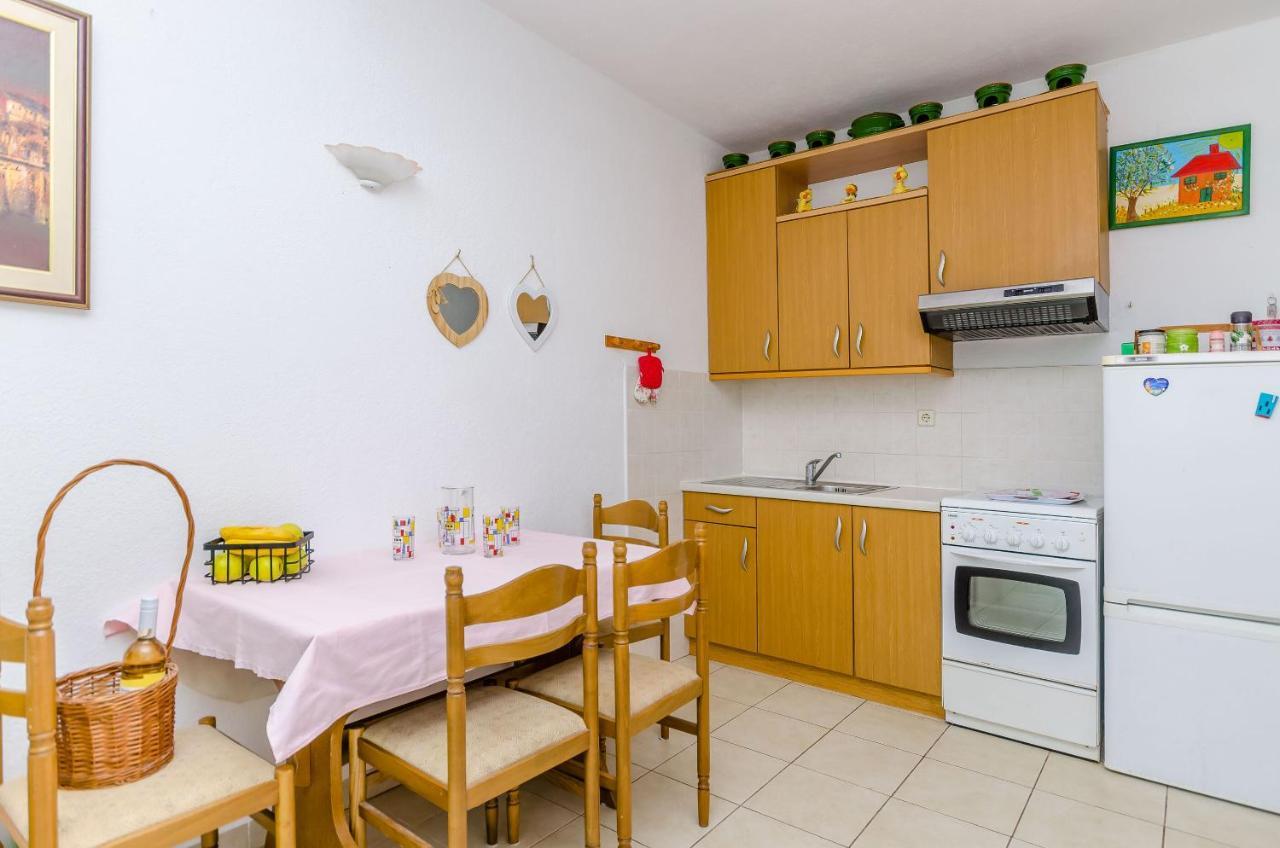 Apartments Stara Maslina Слатине Екстер'єр фото